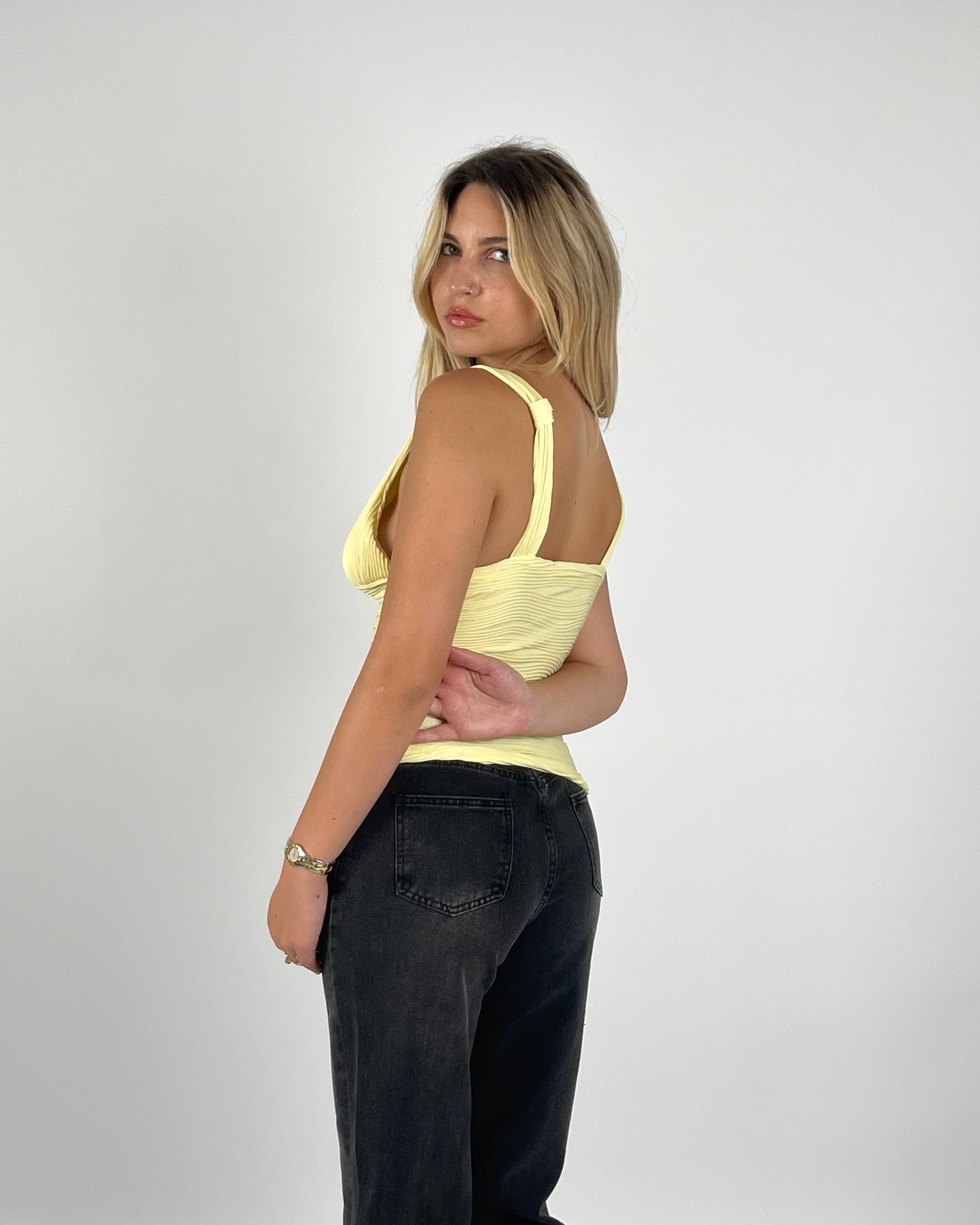 Zohie Top
