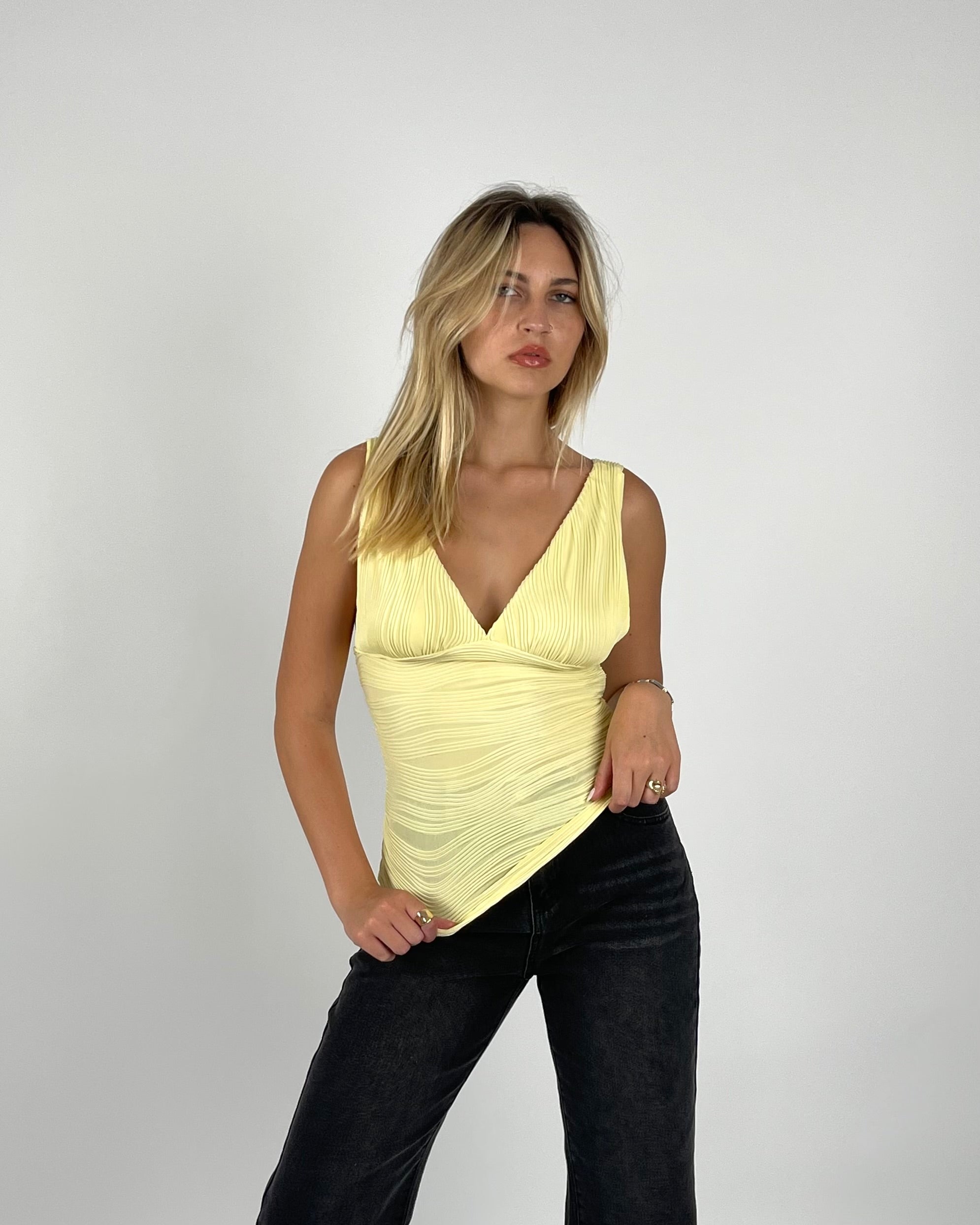 Zohie Top