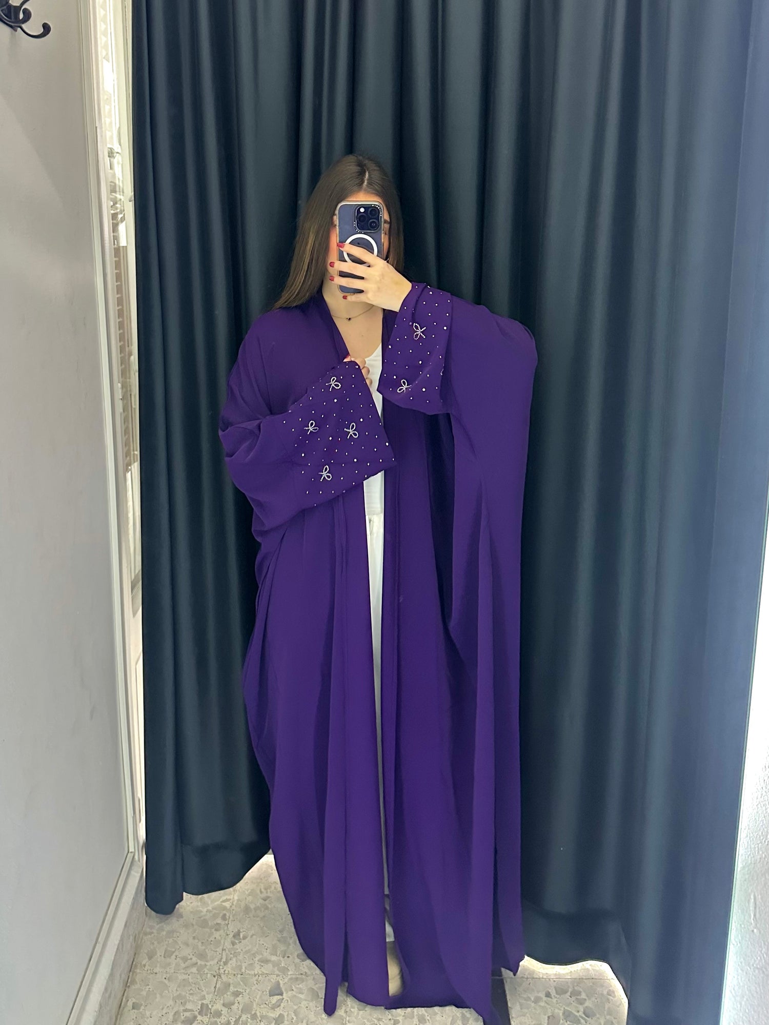 Naia Abaya