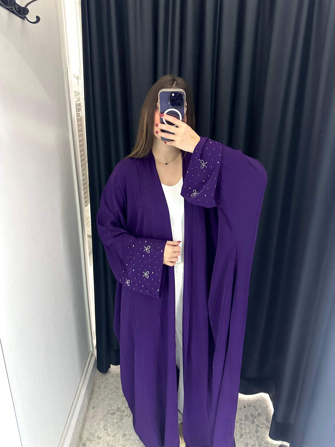 Naia Abaya