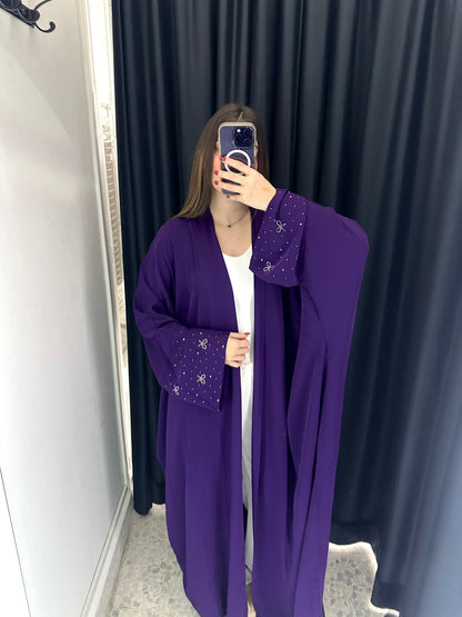 Naia Abaya